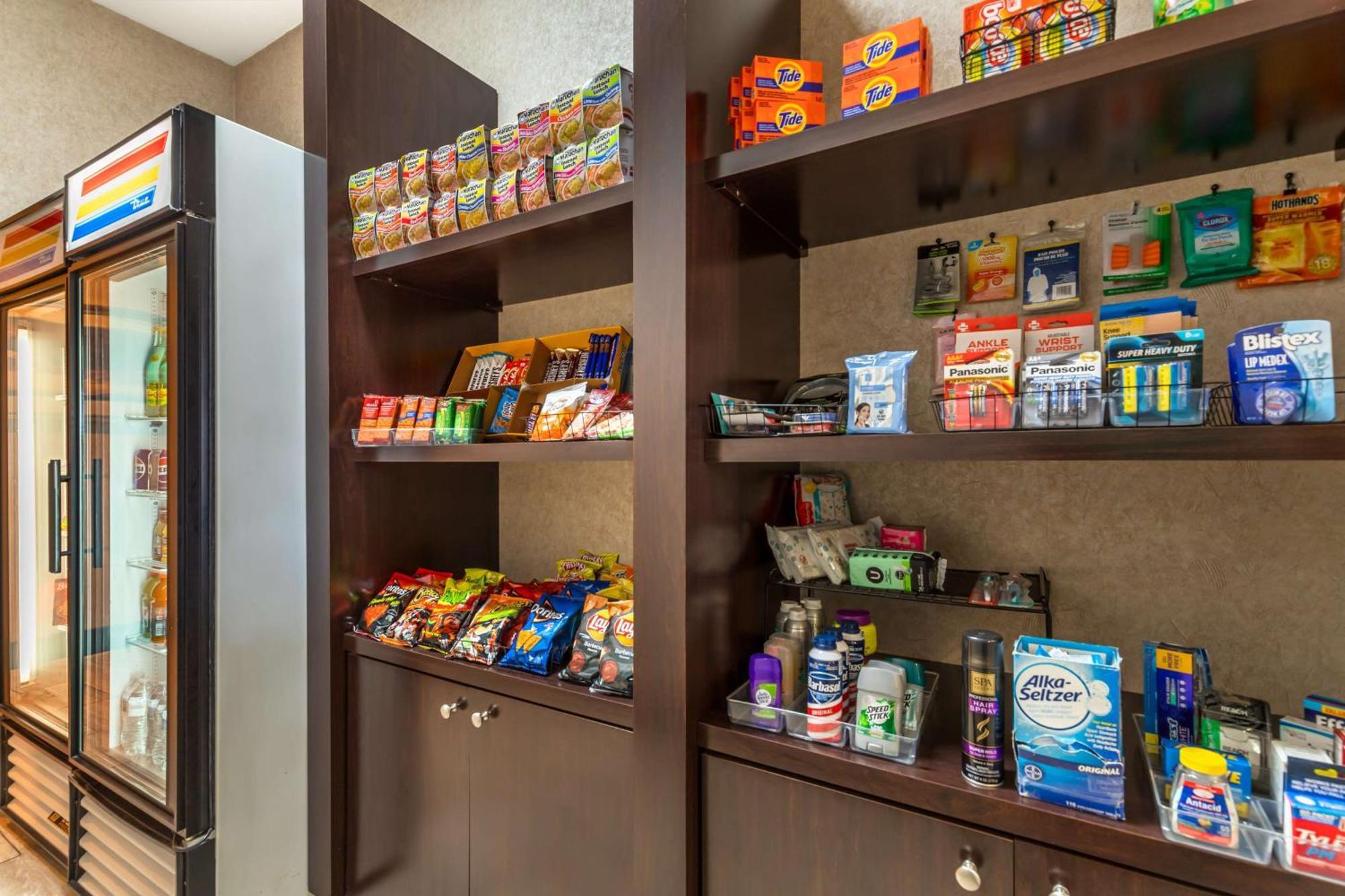 Best Western Plus Lytle Inn And Suites Exteriör bild