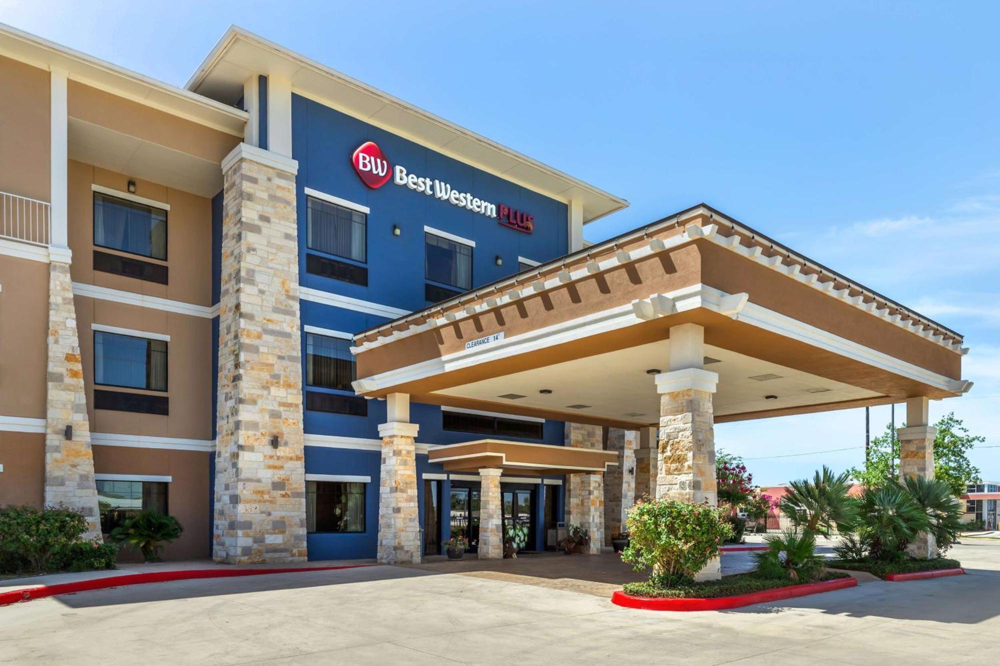 Best Western Plus Lytle Inn And Suites Exteriör bild