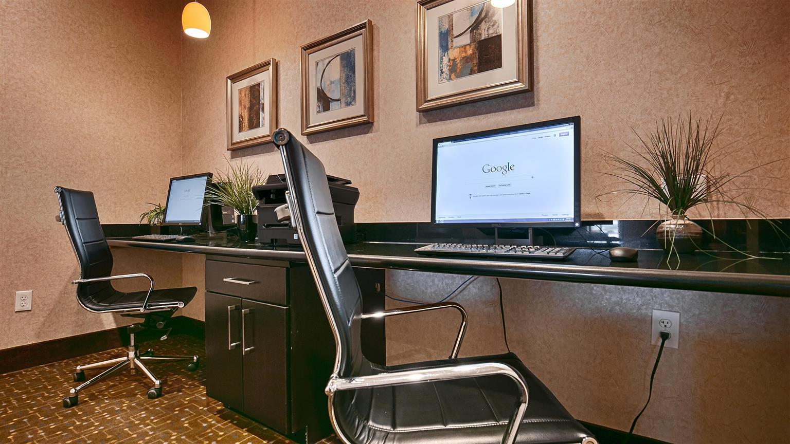 Best Western Plus Lytle Inn And Suites Exteriör bild