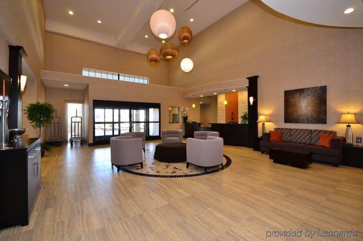 Best Western Plus Lytle Inn And Suites Exteriör bild