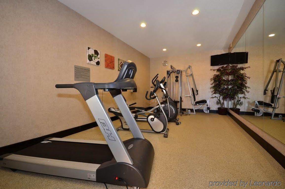 Best Western Plus Lytle Inn And Suites Exteriör bild